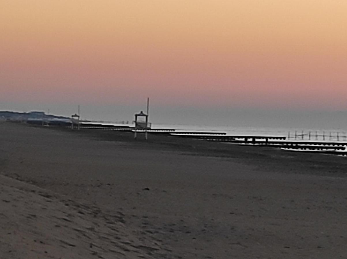Quito Residence Movida E Spiaggia Lido di Jesolo Buitenkant foto